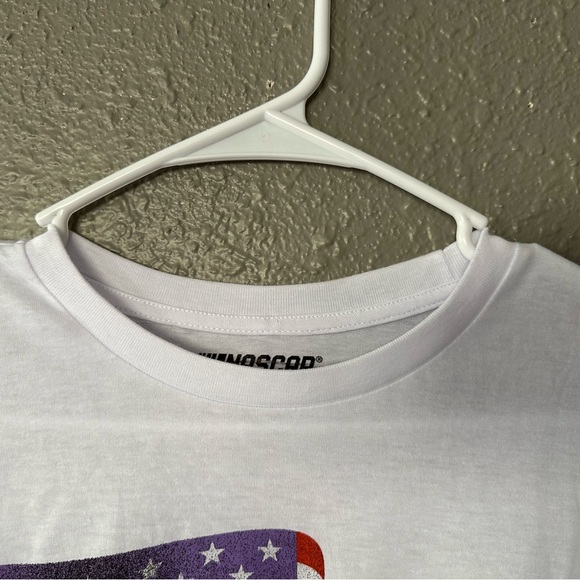 “Unisex White NASCAR Racing Car T-Shirt Size Small Short-Sleeved” Motor Sports - Picture 3 of 6